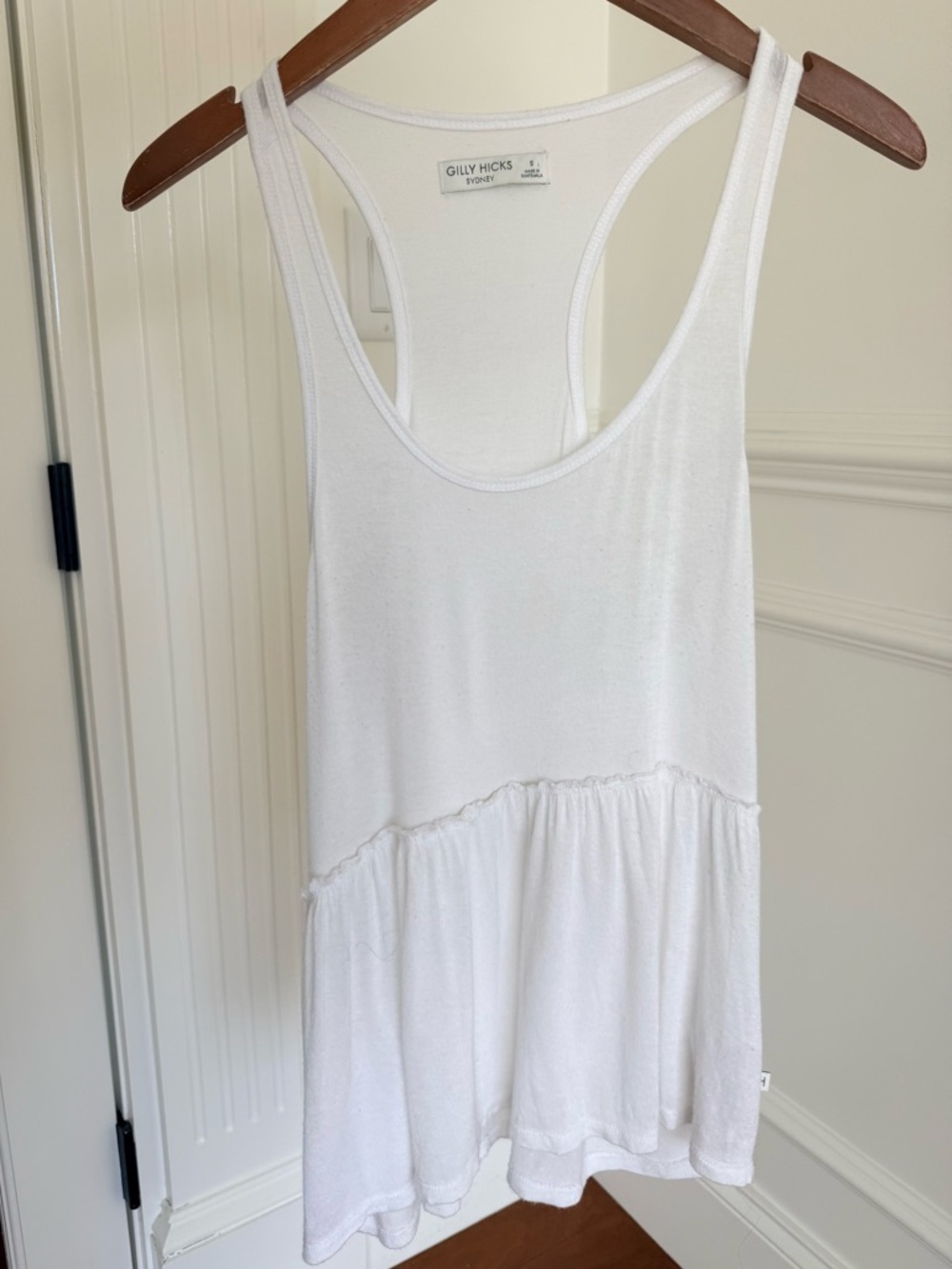 Gilly Hicks Women’s White Racerback Peplum Tank Top Size S